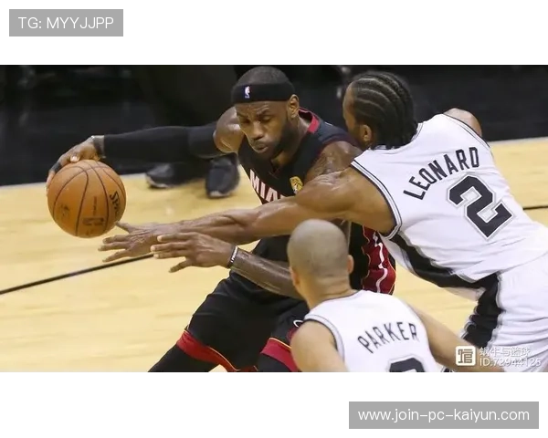 热火内线协作拿下攻防两端关键球