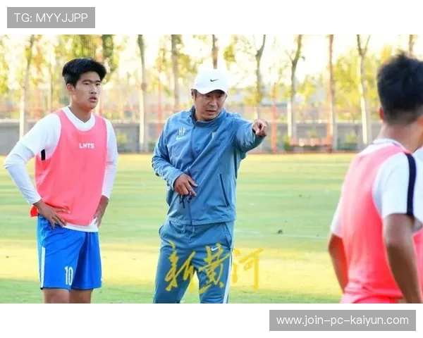 泰山防线新星彭啸与祖马搭档，打造最强防守组合